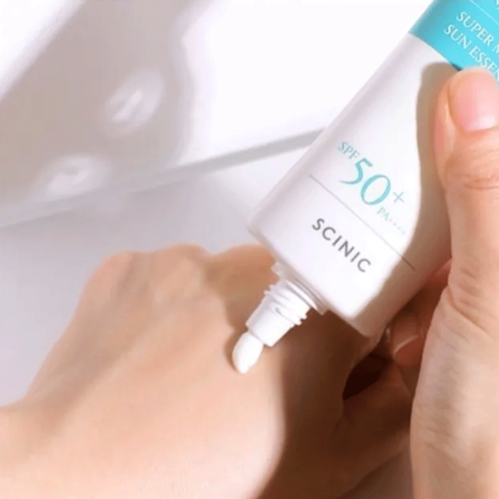 Scinic Enjoy Super Mild Sun Essence SPF 50+ PA++++