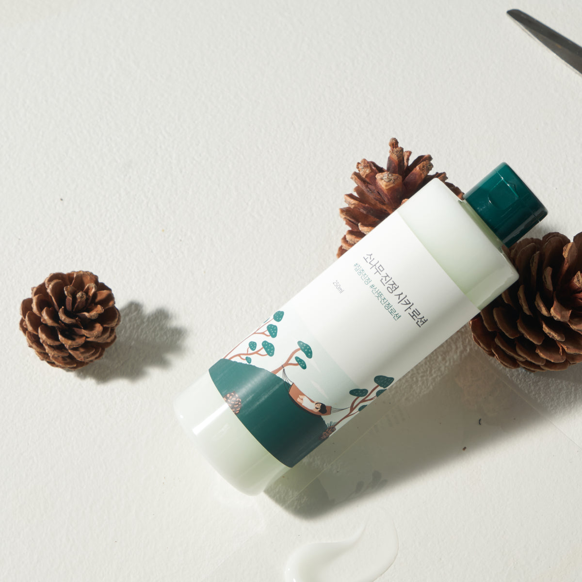 Round Lab Pine Calming Cica Lotion 250ml
