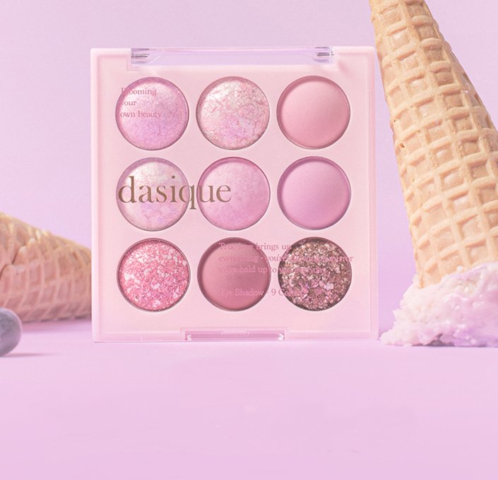 Dasique Ice Cream Glitter Eyeshadow Palette: Bluberry Sorbet