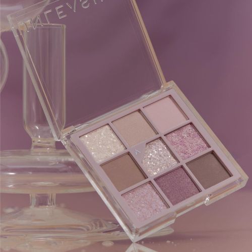 Unleashia Glitterpedia Eye Palette N4. All of Lavender Fog